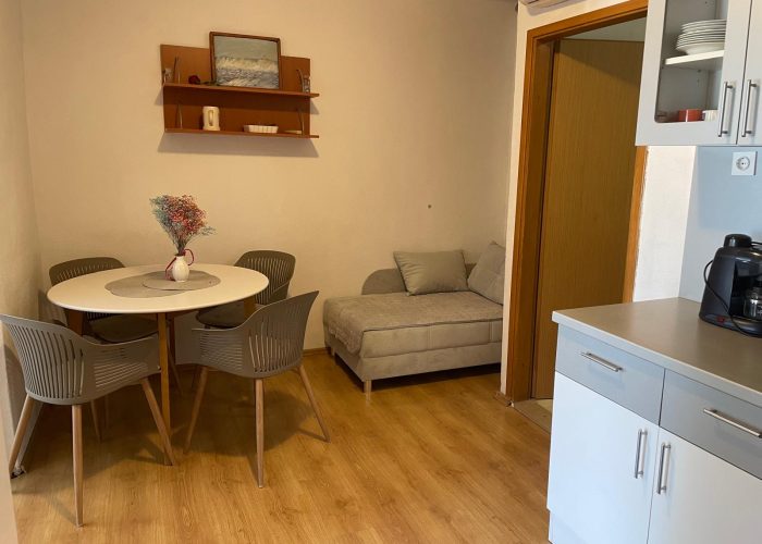 b8be3959-c9dd-4a8d-9802-8668b47c1bb2