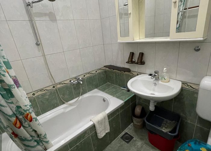 ca987087-929c-4dfa-b464-44a0e1546909